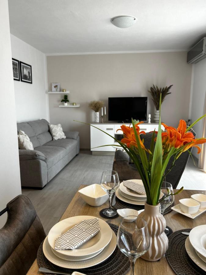 Apartment One Split Extérieur photo