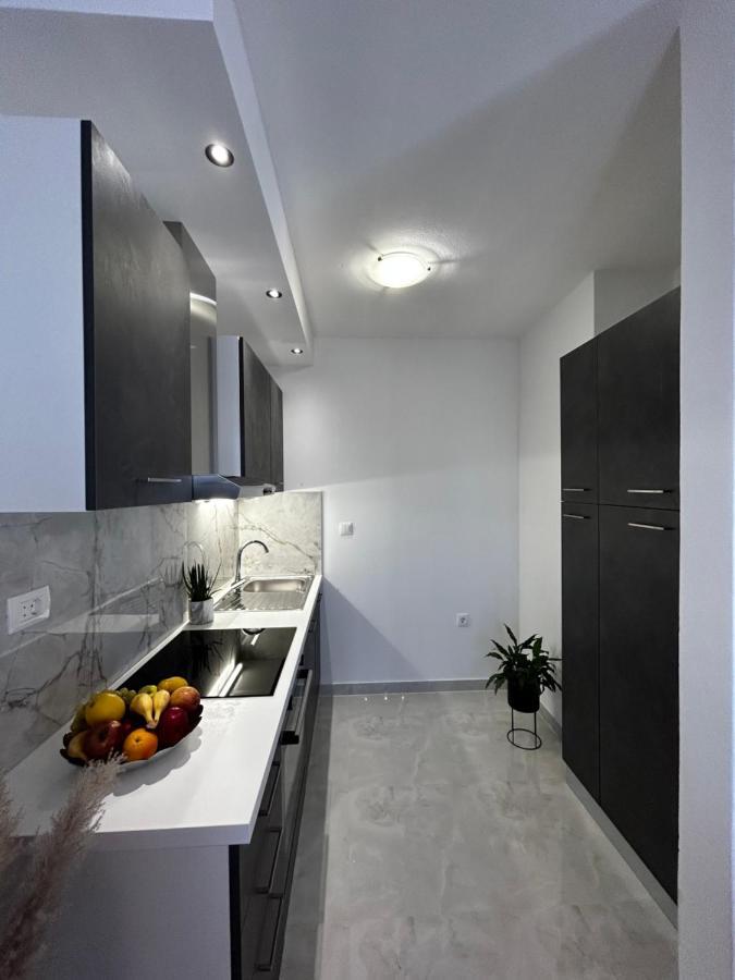 Apartment One Split Extérieur photo