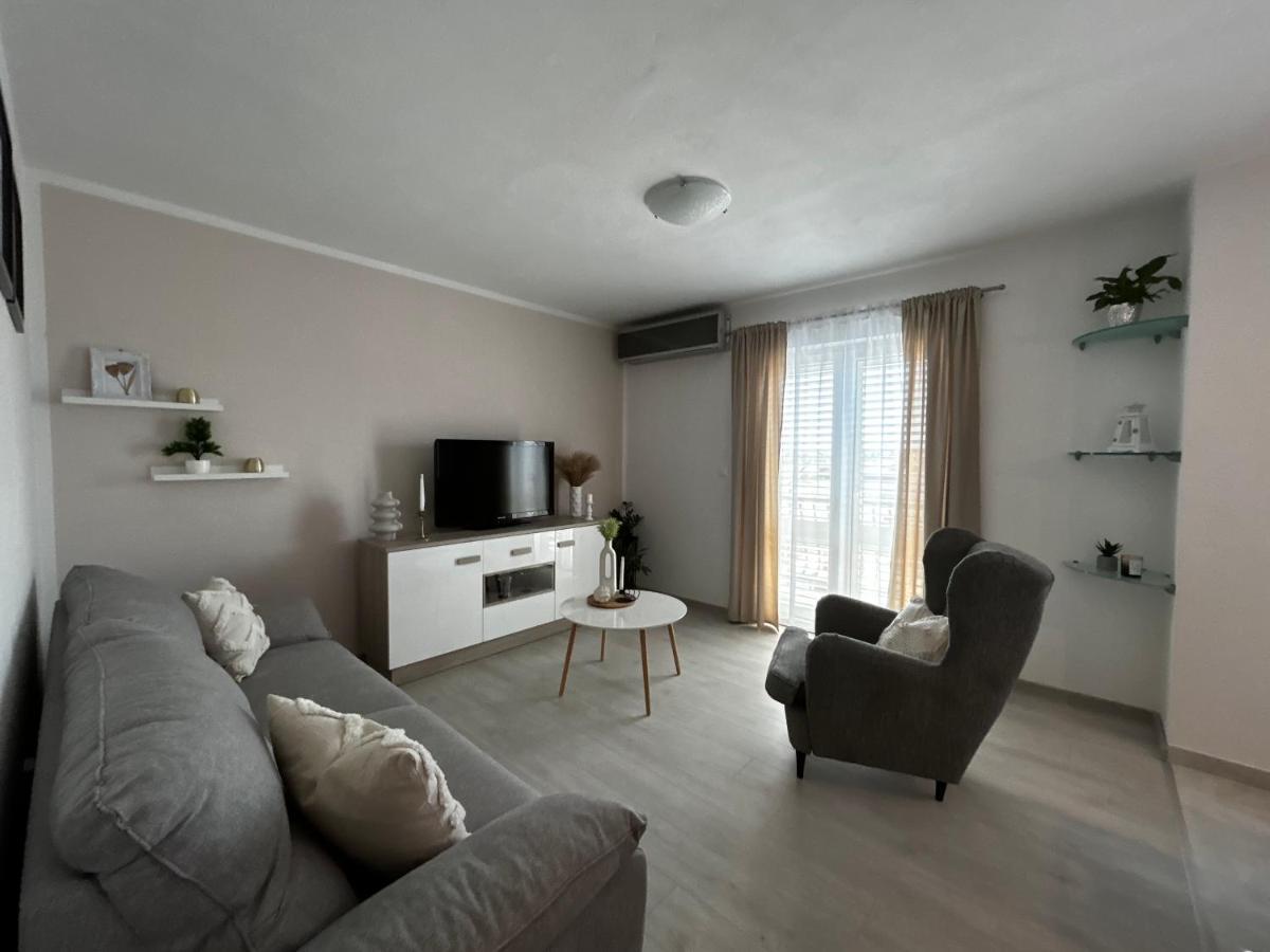 Apartment One Split Extérieur photo